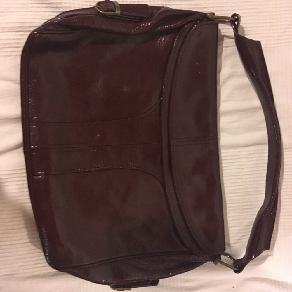 Leather shoulder bag